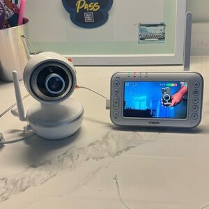 V Tech baby Monitor Color wireless monitor